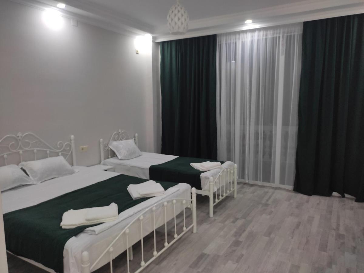 Geno Guest House Kwariati Exterior foto