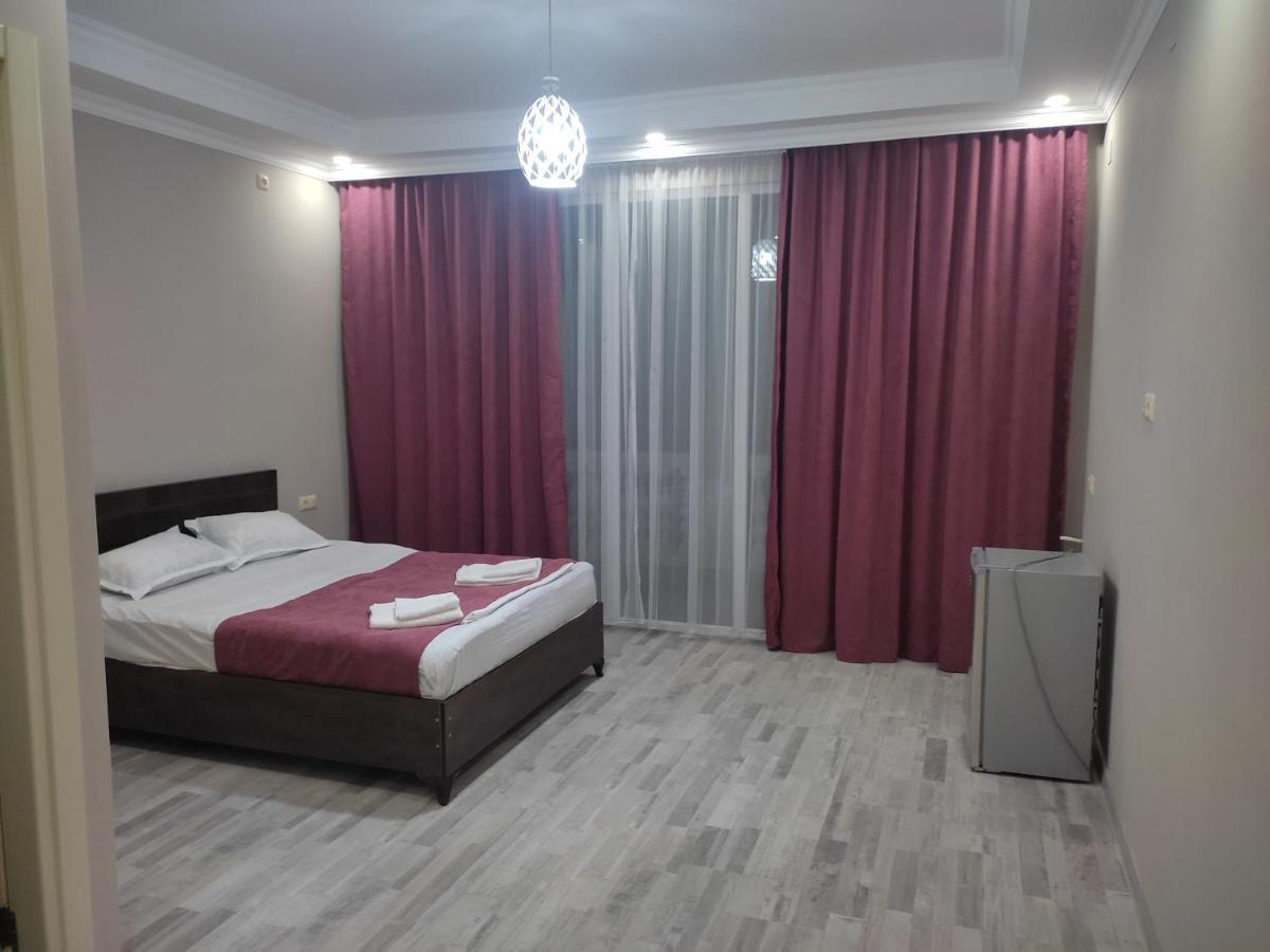 Geno Guest House Kwariati Exterior foto